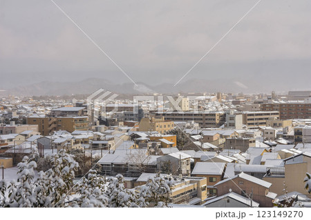 雪景色の京都市内 雪景色の京都市内 123149270