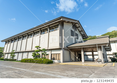 鹿児島県鹿児島市　鹿児島県歴史・美術センター黎明館 123149435