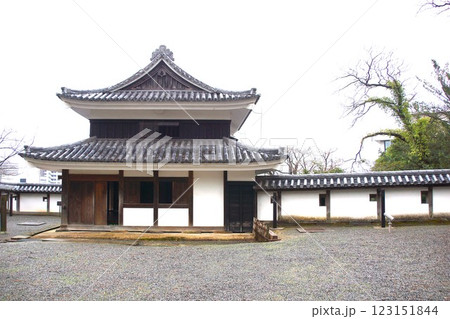 松江の町並み 松江城南櫓 松江の町並み 松江城南櫓 123151844