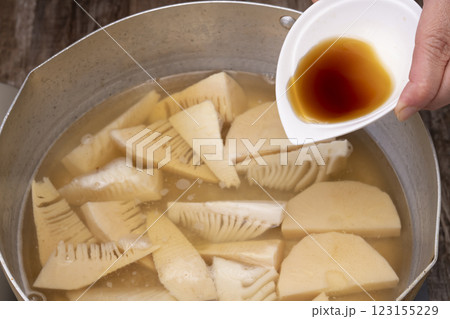 若竹煮を作る工程 若竹煮を作る工程 123155229