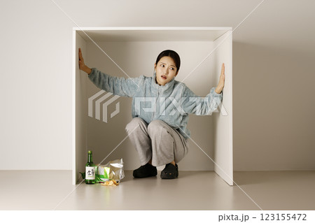 A student drinking soju from a box 123155472