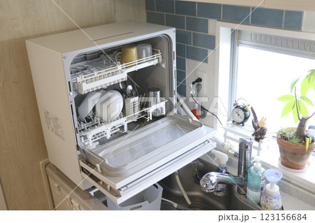 食洗機の画僧 家事のイメージ素材 食洗機の画僧 家事のイメージ素材 123156684