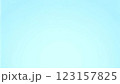 グラデーション背景【爽やかな青色】 123157825