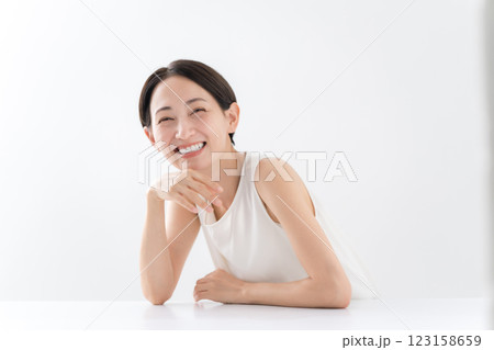 女性 スキンケア 女性 スキンケア 123158659