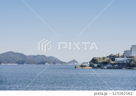 鳥羽湾めぐり遊覧船から望む風景 鳥羽湾めぐり遊覧船から望む風景 123162162