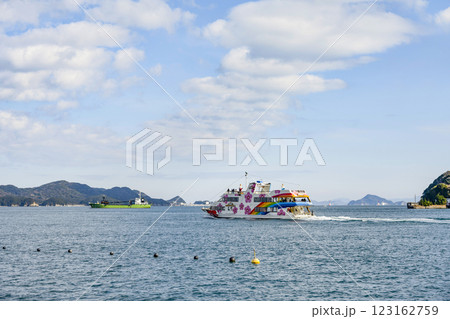 鳥羽湾めぐり遊覧船 123162759