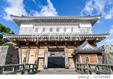鹿児島県鹿児島市　日本100名城　鶴丸城（鹿児島城）御楼門 123163984