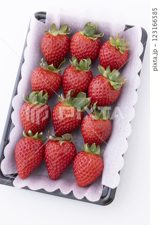パック詰めの苺 あまりん パック詰めの苺 あまりん 123166585