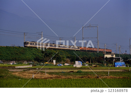 2006年　湖西線を走る113系普通電車8両 123168978