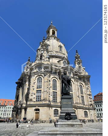 晴天の聖母教会　ドレスデン 123174165