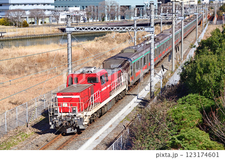 東海道本線 貨物支線 東高島-桜木町 JR貨物 DD200-10+東急 5000系 5105編成 東海道本線 貨物支線 東高島-桜木町 JR貨物 DD200-10+東急 5000系 5105編成 123174601