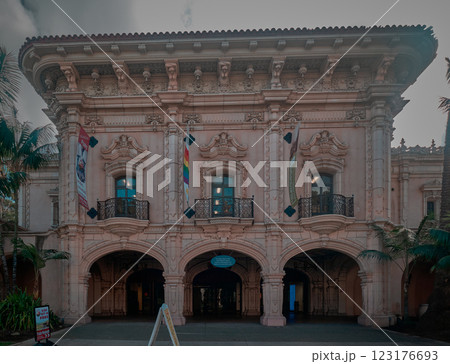 The San Diego history center is a museum in Balboa Park in San Diego, California, dedicated to the history of San Diego. The San Diego history center is a museum in Balboa Park in San Diego, California, dedicated to the history of San Diego. 123176693