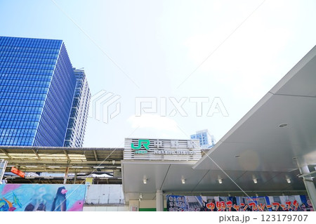 中野駅周辺のビル 中野駅周辺のビル 123179707