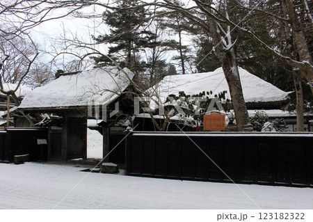 雪のみちのくの小京都 武家屋敷 角館 秋田県 雪のみちのくの小京都 武家屋敷 角館 秋田県 123182322