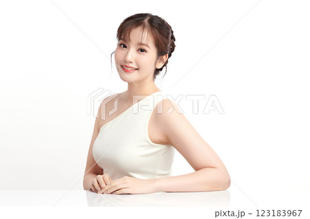 Beautiful young asian woman with clean fresh skin on white background, Face care, Facial treatment, Cosmetology, beauty and spa, Asian women portrait. 123183967