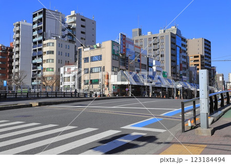 JR巣鴨駅 白山通り 123184494