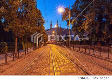 Old Town tram tracks at dawn, Poznan, Poland 123185337