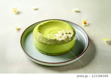 抹茶ケーキのイメージ素材 123186309