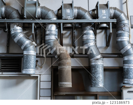 排気ダクトの造形 123186973