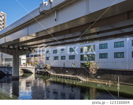 日本橋川常盤橋防災船着場（東京都中央区） 123188804