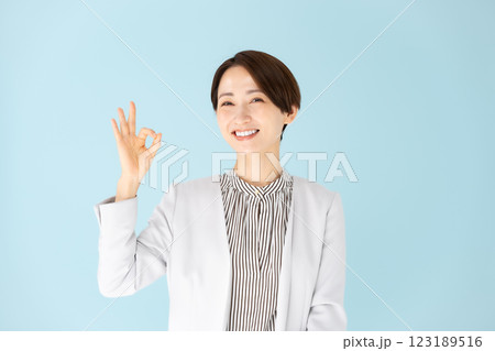 女性 ビジネス ポートレート OK 女性 ビジネス ポートレート OK 123189516