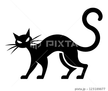 怖い表情でこちらを睨んでいるハロウィンの黒猫の黒いシルエットイラスト　透過背景の切り抜き 123189877