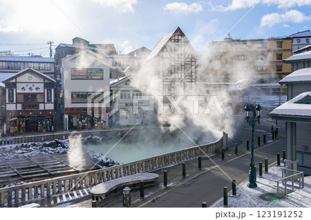 冬の草津温泉 湯畑 冬の草津温泉 湯畑 123191252