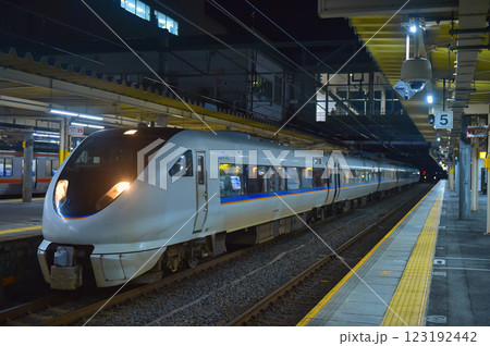 特急しらさぎ 大垣駅 特急しらさぎ 大垣駅 123192442