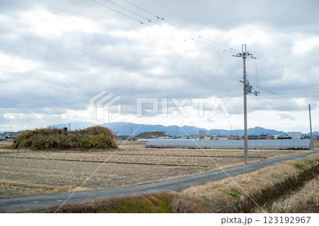 柳本飛行場跡北側防空壕跡の景色 柳本飛行場跡北側防空壕跡の景色 123192967