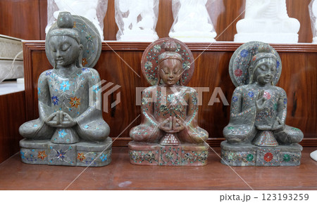 Buddha statues display at souvenir shop in Agra, Uttar Pradesh, India Buddha statues display at souvenir shop in Agra, Uttar Pradesh, India 123193259