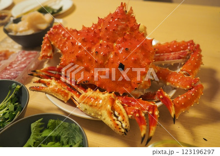 おうちで楽しむタラバガニの宴 123196297