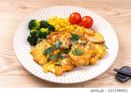 チキンピカタ 123196601