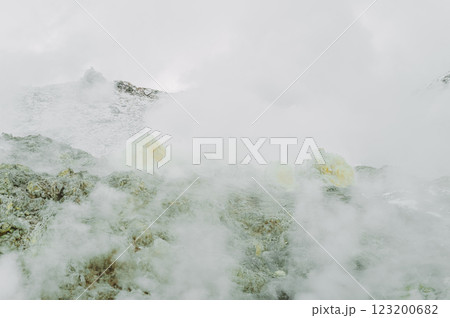 硫黄山の冬景色(アトサヌプリ) 硫黄山の冬景色(アトサヌプリ) 123200682