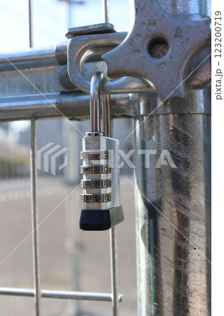 ダイヤル南京錠 123200719