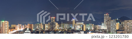 (夜景都市景観) 金峰山・山並みを背景に映える駅前周辺パノラマ風景(熊本市世安町) (夜景都市景観) 金峰山・山並みを背景に映える駅前周辺パノラマ風景(熊本市世安町) 123201780