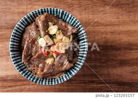 Beef and Onion (Gyudon ) Served with Rice. 123203157