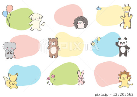 ゆるかわいい手描きの動物のフレームセット 123203562