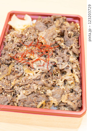 おいしい黒毛和牛の焼肉弁当 おいしい黒毛和牛の焼肉弁当 123203729