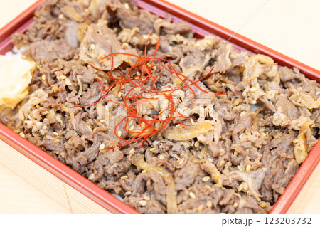 おいしい黒毛和牛の焼肉弁当 おいしい黒毛和牛の焼肉弁当 123203732