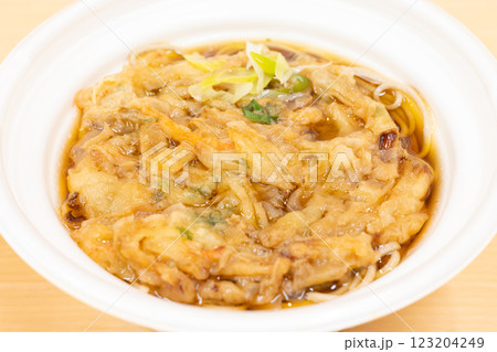 おいしいコンビニの天ぷら蕎麦 おいしいコンビニの天ぷら蕎麦 123204249