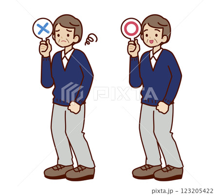 マルバツの札を持っている高齢男性のイラスト 123205422