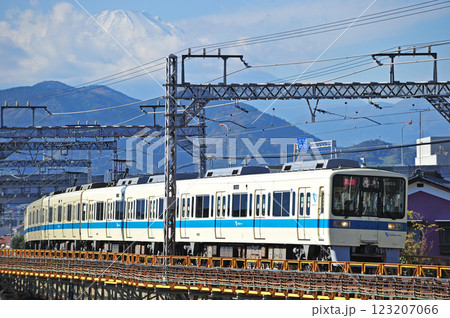小田急小田原線 新松田-渋沢 小田急 8000形 8053編成 小田急小田原線 新松田-渋沢 小田急 8000形 8053編成 123207066