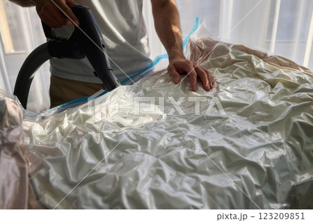 Vacuum Sealing Clothes Effectively for Storage, Preservation, and Space Saving Solutions 123209851