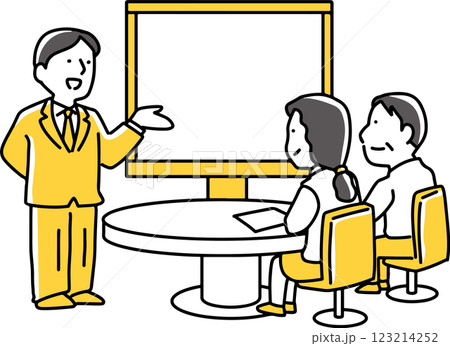 モニターを指して説明する会社員 123214252