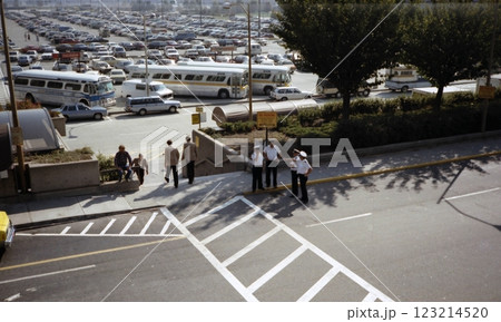 古写真　1982年　カナダ　バンクーバー国際空港 123214520