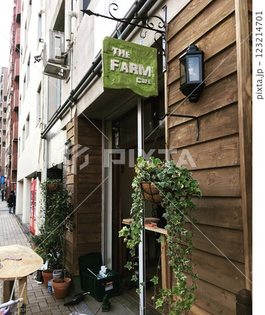 可愛いお店の看板 可愛いお店の看板 123214701
