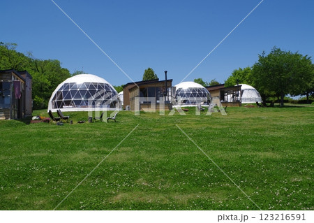 備北丘陵公園宿泊専用エリアのドームテントの景色 123216591