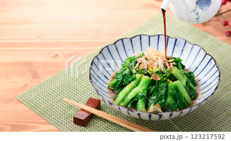 春の味覚 菜の花の辛子和え 123217592