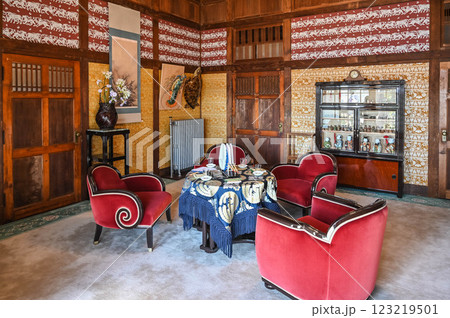 荻外荘 近衛文麿私邸の客間 昭和政治 荻外荘 近衛文麿私邸の客間 昭和政治 123219501
