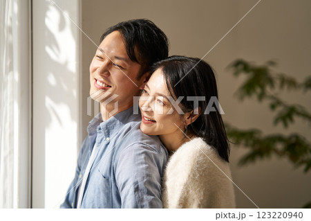 仲の良い夫婦 123220940